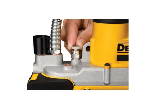 Dewalt Γρασαδόρος 18V XR σε βαλίτσα με φορτιστή χωρίς μπαταρία DCGG571NK-XJ